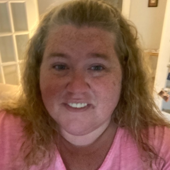 Meet your Posher, Jessie - Picture 2 of 3